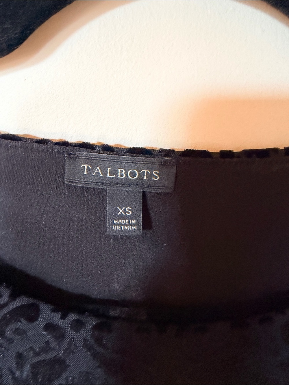 Talbots black velvet long sleeve XS - Picture 2 of 4